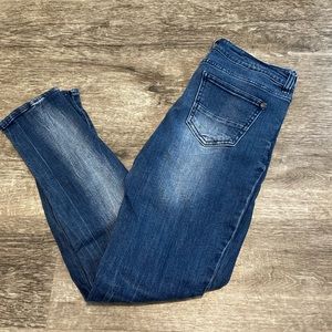 REFUGE SIZE 8 SKINNY JEAN